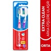 Colgate Extra Clean Dil Temizleyicili Arka Dişlere Uzanan Orta Diş Fırçası 1+1