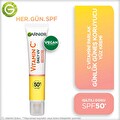 Garnier C Vitamini Parlak Günlük Güneş Koruyucu Fluid Yüz Kremi Işıltılı Doku SPF50+ 40ml