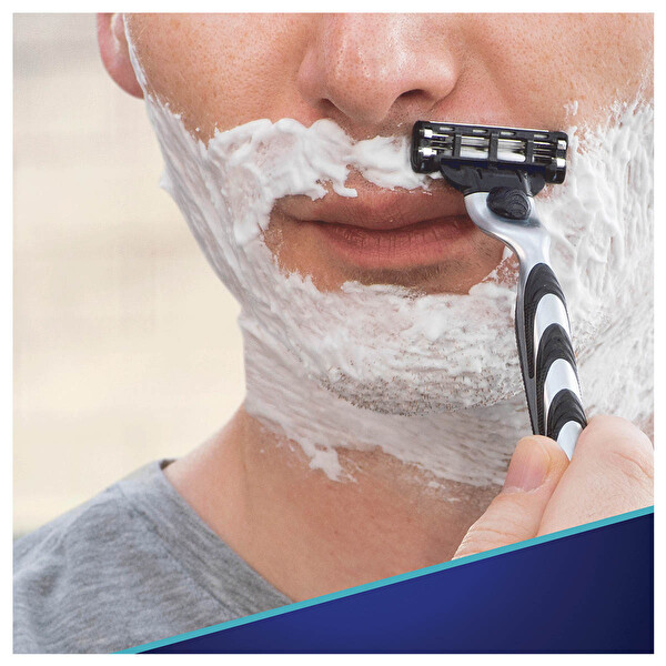 Gillette Mach3 Tıraş Makinesi Yedekli Gillette Mach3 Tıraş Makinesi Yedekli