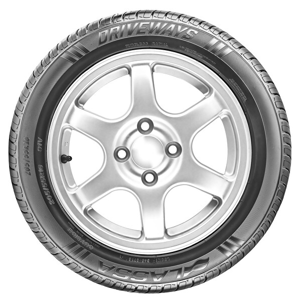 Lassa 21942000 215/50R17 95W XL Driveways Lassa 21942000 215/50R17 95W XL Driveways
